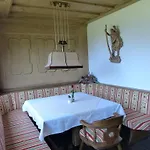ゲストハウス Hohenrainer ロイテ